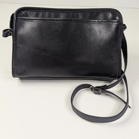 Wilson Pelle Studio Black Leather Crossbody Bag - Picture 2 of 15